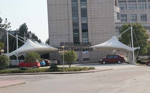 駐馬店產(chǎn)業(yè)集聚區(qū)膜結(jié)構車棚