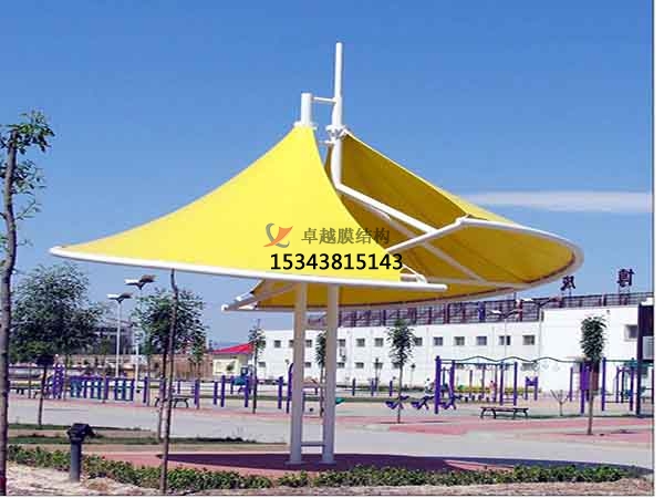 安陽(yáng)商業(yè)廣場(chǎng)<font color='red'>張拉膜結(jié)構(gòu)</font>景觀棚/雨棚設(shè)計(jì)搭建 　　