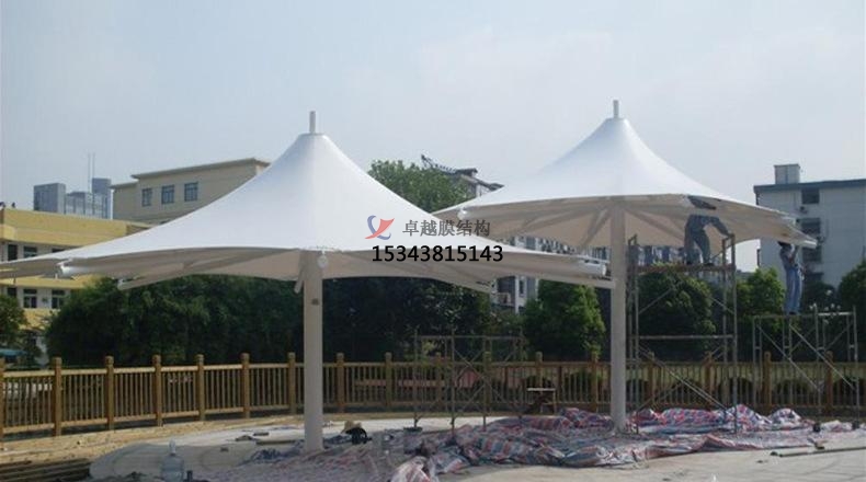 石河子商業(yè)廣場雨棚搭建