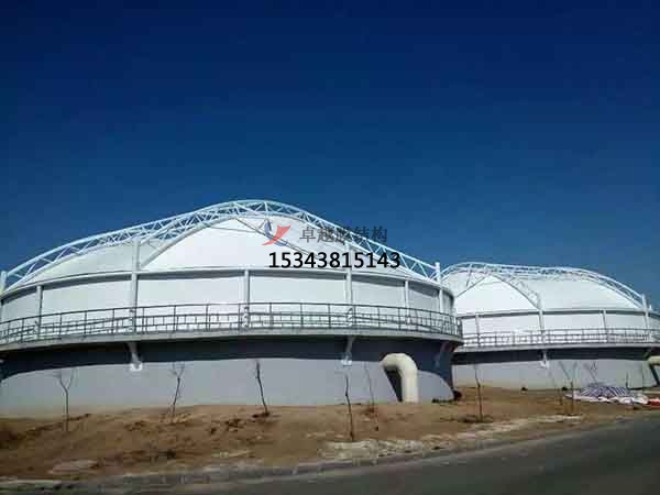 污水池反吊膜結(jié)構(gòu)主要有哪幾種類型呢？