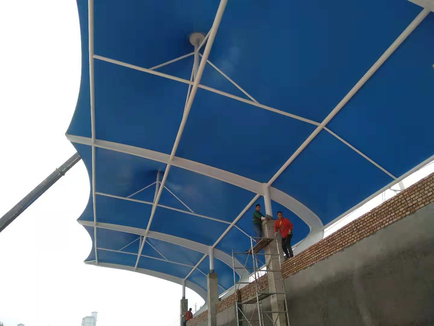 如何對(duì)膜結(jié)構(gòu)工程進(jìn)行維護(hù)保養(yǎng)？