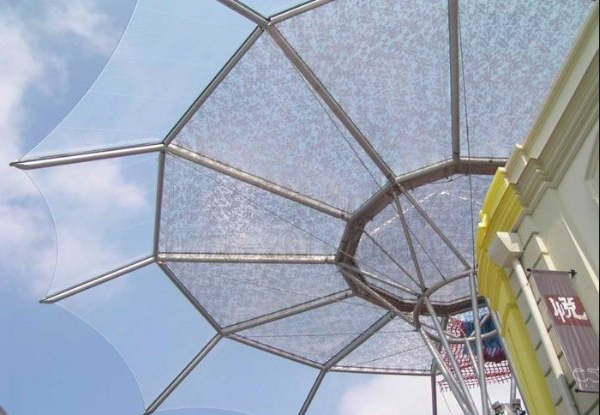 探索PTFE的獨特性能：耐腐蝕、低摩擦和高溫穩(wěn)定性