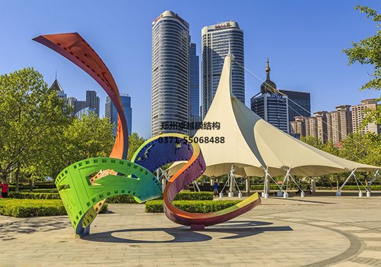 膜結(jié)構(gòu)地下車庫入口的優(yōu)勢與特點